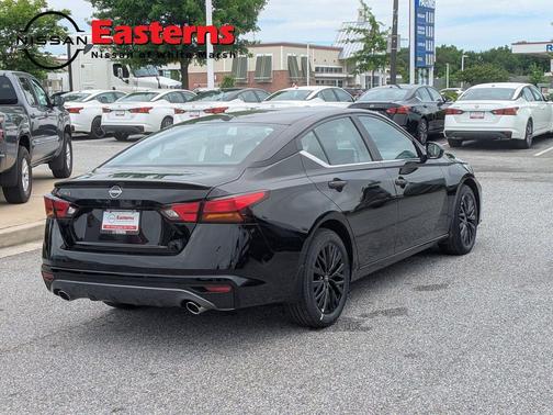 Super Black Clearcoat 2026 Nissan Altima 2.5 SV