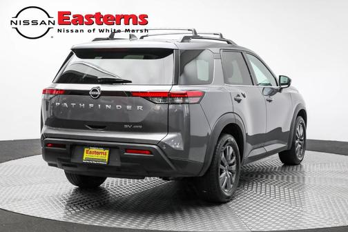 2023 Nissan Pathfinder SV