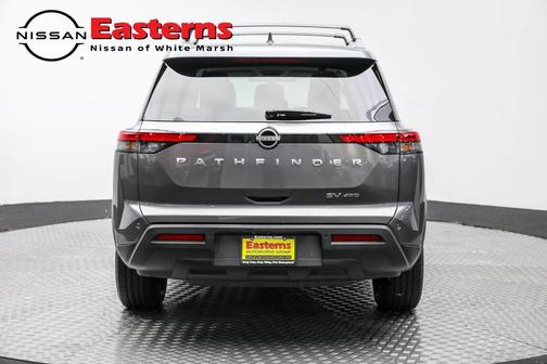 2023 Nissan Pathfinder SV