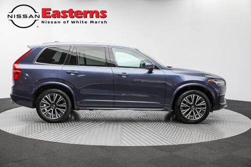 2020 Volvo XC90 T5 Momentum 7 Passenger