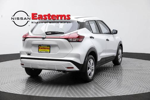 2023 Nissan Kicks S