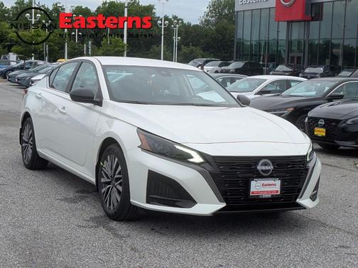 Pearl White Tricoat 2026 Nissan Altima 2.5 SV