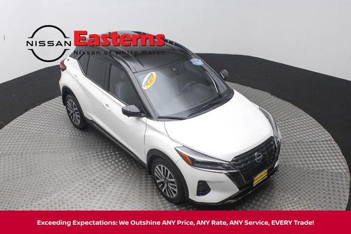 2023 Nissan Kicks SR