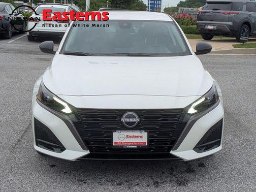 Pearl White Tricoat 2026 Nissan Altima 2.5 SV