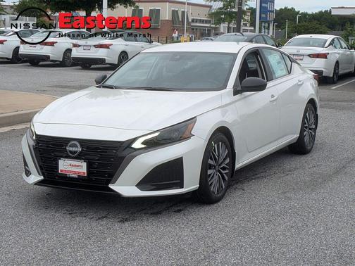 Pearl White Tricoat 2026 Nissan Altima 2.5 SV