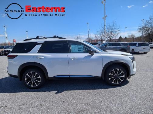 2026 Nissan Pathfinder Platinum