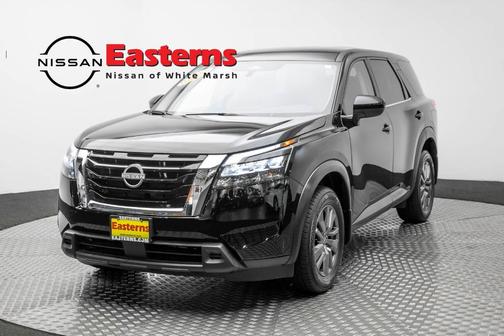 2025 Nissan Pathfinder S