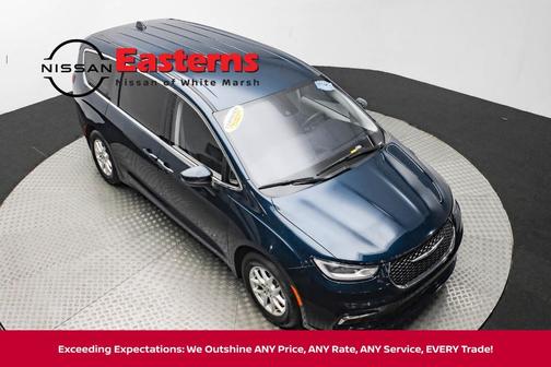 2023 Chrysler Pacifica Touring-L