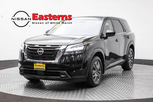 2023 Nissan Pathfinder S