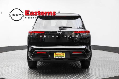 2023 Nissan Pathfinder S
