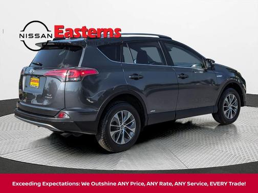 2018 Toyota RAV4 Hybrid XLE