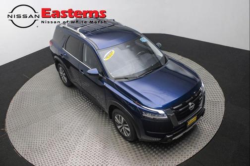 2024 Nissan Pathfinder SL