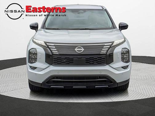 Alpine Frost 2026 Nissan Rogue SL