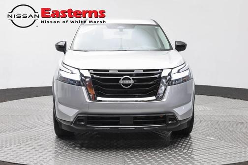 Brilliant Silver Metallic 2024 Nissan Pathfinder S 4WD