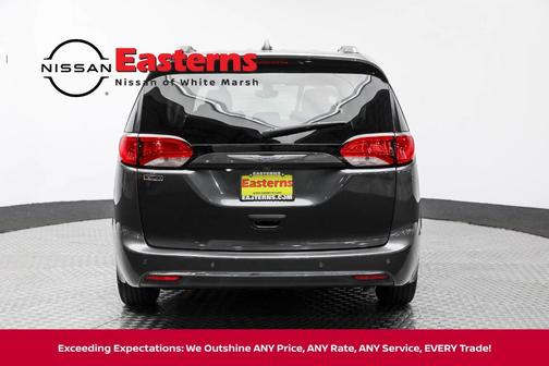 2018 Chrysler Pacifica Touring-L