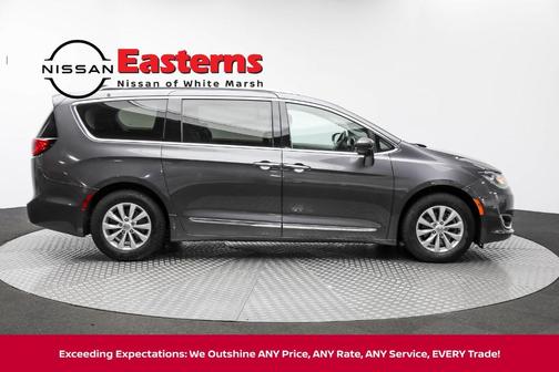 2018 Chrysler Pacifica Touring-L