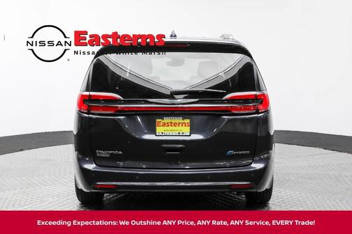 2021 Chrysler Pacifica Hybrid Touring L