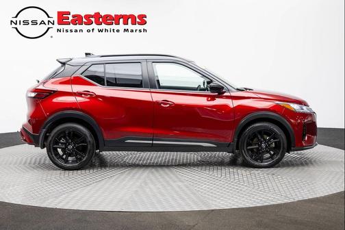 2023 Nissan Kicks SR