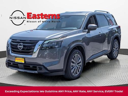 2025 Nissan Pathfinder SL