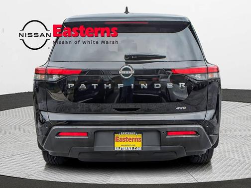 2024 Nissan Pathfinder S