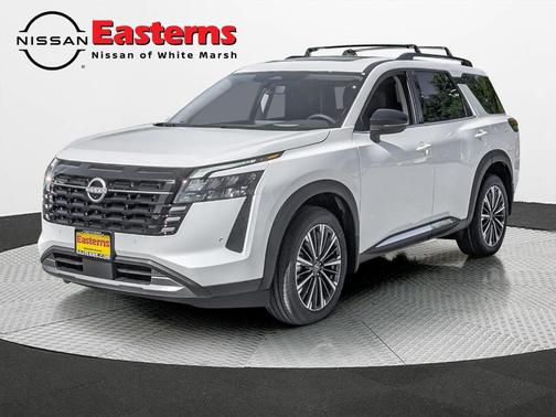Everest White Pearl Tricoat 2026 Nissan Pathfinder Platinum