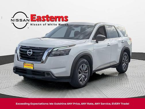 2025 Nissan Pathfinder S