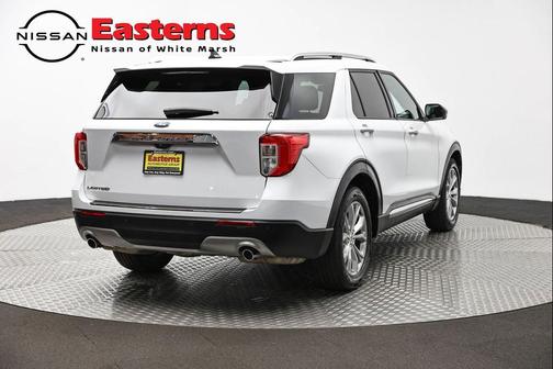 Oxford White 2024 Ford Explorer Limited