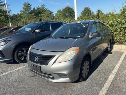 2012 Nissan Versa 1.6 S