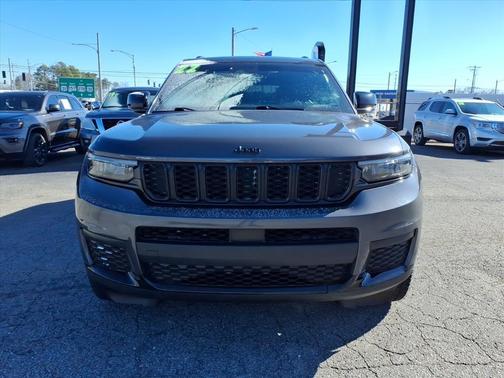 2022 Jeep Grand Cherokee L Laredo