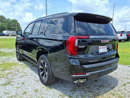 Onyx Black 2026 GMC Yukon AT4