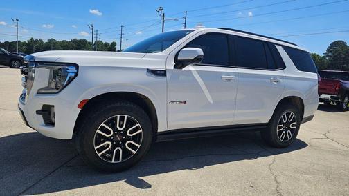Summit White 2021 GMC Yukon AT4