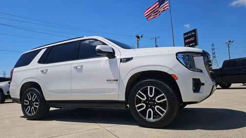 Summit White 2021 GMC Yukon AT4