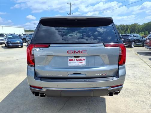 2025 GMC Yukon XL AT4