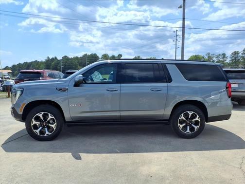 2025 GMC Yukon XL AT4