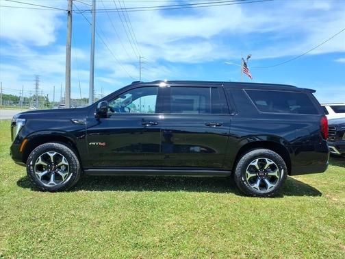 Onyx Black 2026 GMC Yukon XL AT4