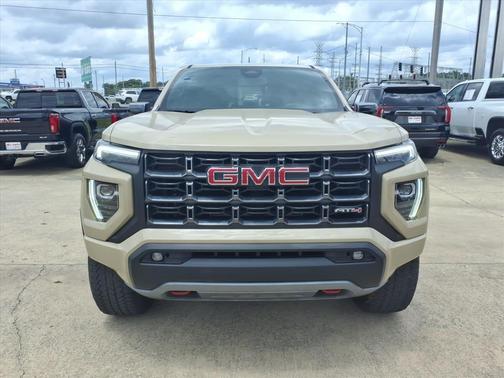 Desert Sand Metallic 2024 GMC Canyon AT4