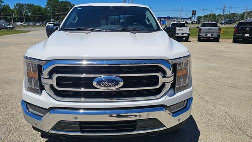 Oxford White 2023 Ford F-150 XLT
