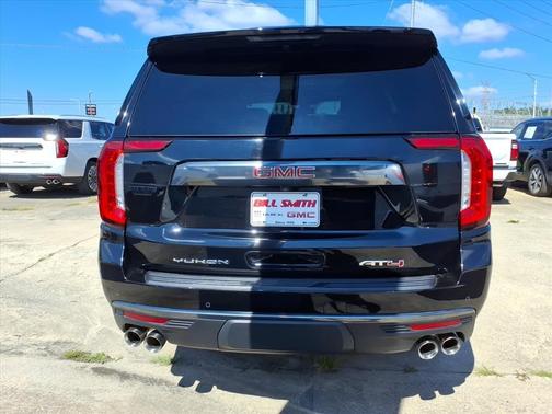 2022 GMC Yukon AT4
