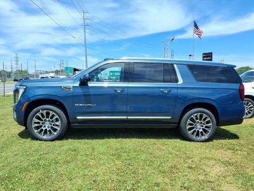 Metallic 2026 GMC Yukon XL Denali