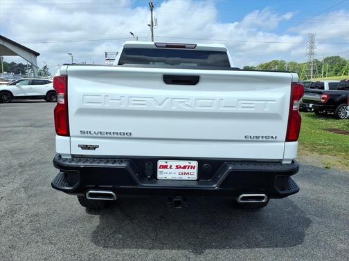 Summit White 2019 Chevrolet Silverado 1500 Custom Trail Boss