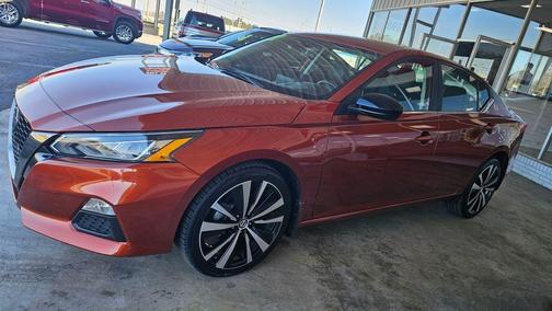 2022 Nissan Altima 2.5 SR