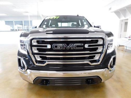 Photo 2 of 22 of 2019 GMC Sierra 1500 SLT
