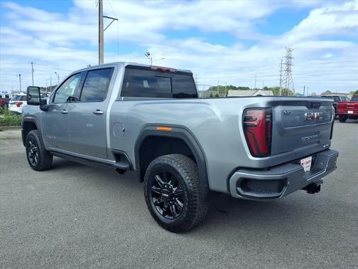 2026 GMC Sierra 2500 AT4