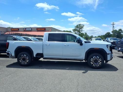 Glacier White 2026 GMC Sierra 2500 Denali Ultimate