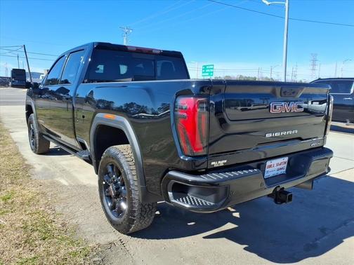 2024 GMC Sierra 2500 AT4