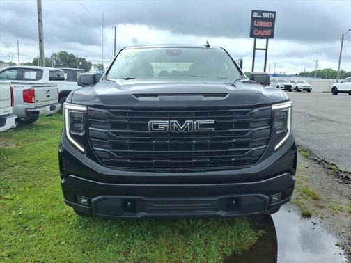 Onyx Black 2023 GMC Sierra 1500 Elevation