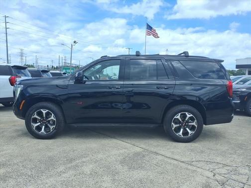 Onyx Black 2026 GMC Yukon AT4