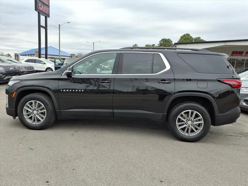2022 Chevrolet Traverse LT Cloth