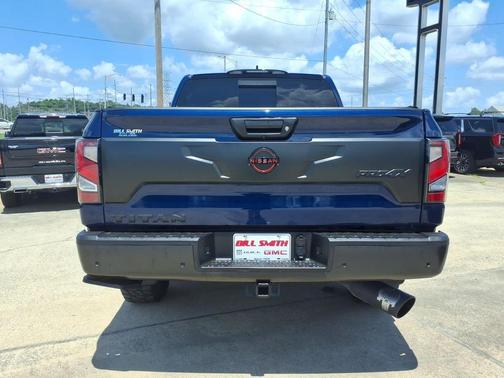 Deep Blue Pearl 2023 Nissan Titan PRO-4X