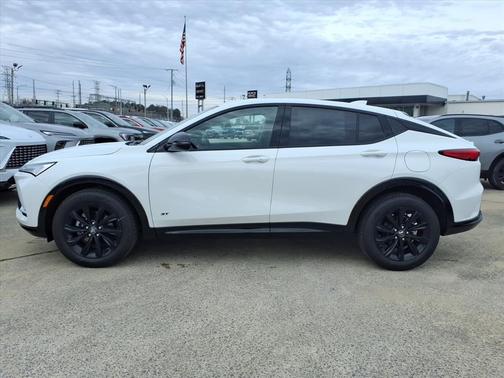 Summit White 2026 Buick Envista Sport Touring